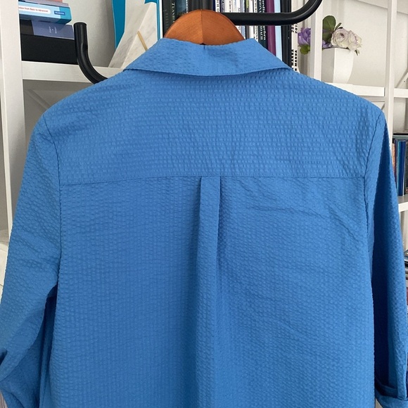 Casa Cabana Women's Button Front Shirt Crossed
Color Blue
New With Tag - Picture 3 of 6